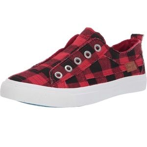Blowfish Malibu Women's Play Canvas Sneaker NEW size 8 Red Buffalo Check